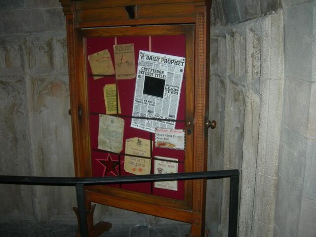 File:Gryffindor pasteboard.jpg