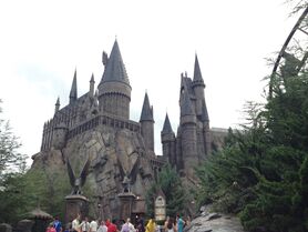 Hogwarts-0.jpg