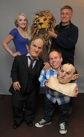 File:Nick Dudman Evanna Lynch Warwick Samantha Davis.jpg