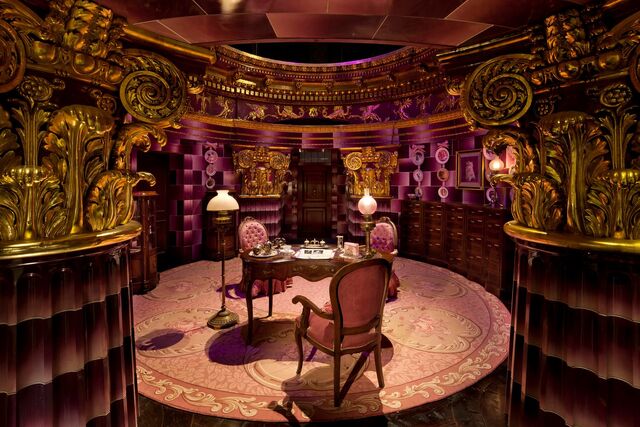 File:WBStudioTourLondon-UmbridgeOffice.jpg