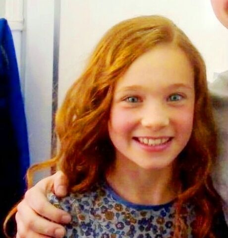 File:Ellie with blue contacts.jpg