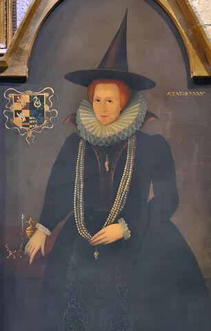 File:Elizabeth Burke full.jpg