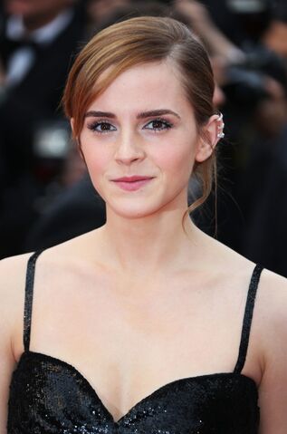 Dosya:Emma-watson-66th-cannes-film-festival-01.jpg