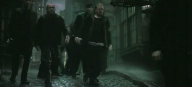 File:Snatchers in diagon alley.jpg
