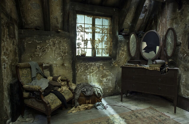 File:BathildaBagshotHouse.jpg