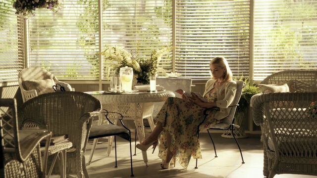 File:Breelandsunporch.jpg