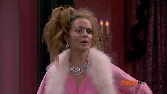 File:Michelledragqueen.jpg