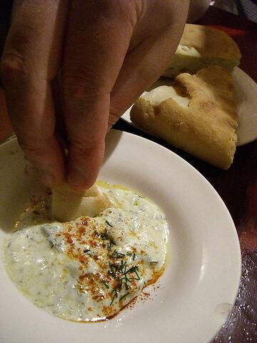 File:Tzaziki.jpg
