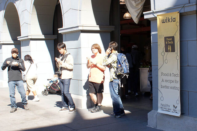 File:Food and tech 025.jpg