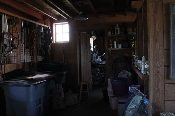 File:Tackroom.jpg