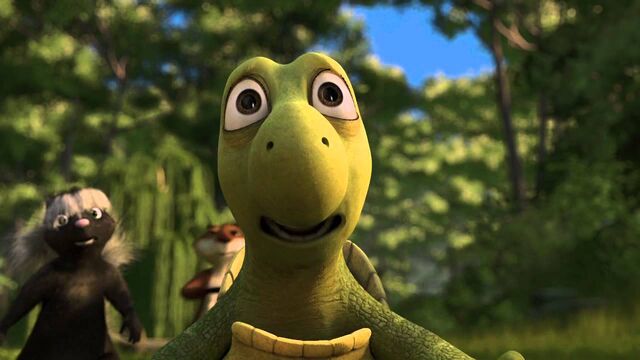File:Verneoverthehedge.jpg