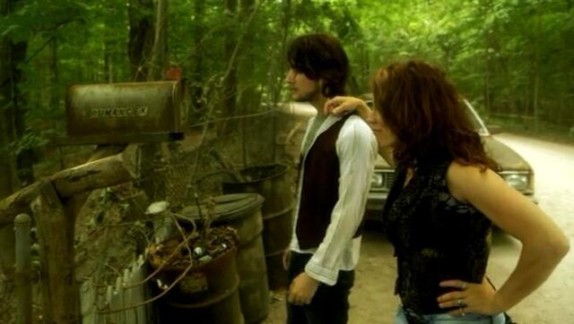 File:Hemlock Grove 1x01 007.jpg