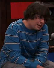 HD 1x07 Ron