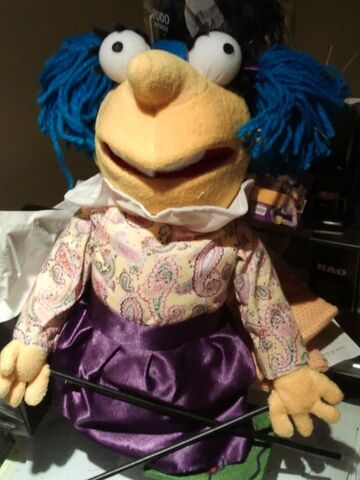 File:AudienceGirl-Puppet.jpg