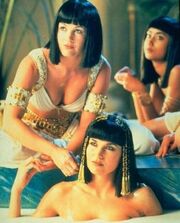 Xena and Gabrielle disguise
