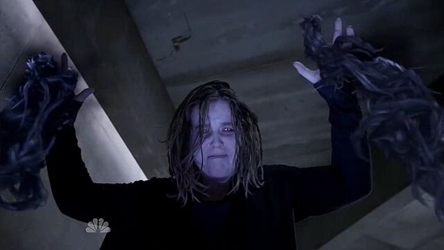File:1x06 Phoebe kills Quentin.jpg