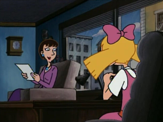 File:Helga on the Couch.jpg