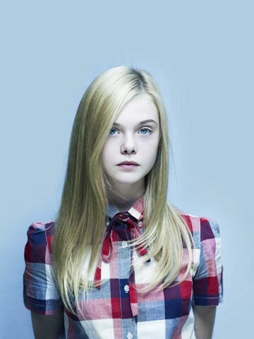 File:Blond-cute-elle-fanning-fashion-girl-photoshoot-Favim.com-50189.jpg