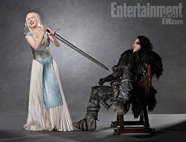 Archivo:Game-of-Thrones-game-of-thrones-33898403-810-616.jpg