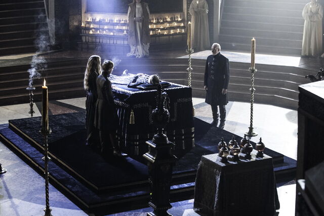 Archivo:Velatorio Joffrey HBO.jpg