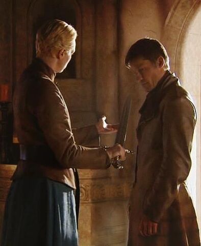 Archivo:Jaime Brienne Guardajuramentos HBO.jpg