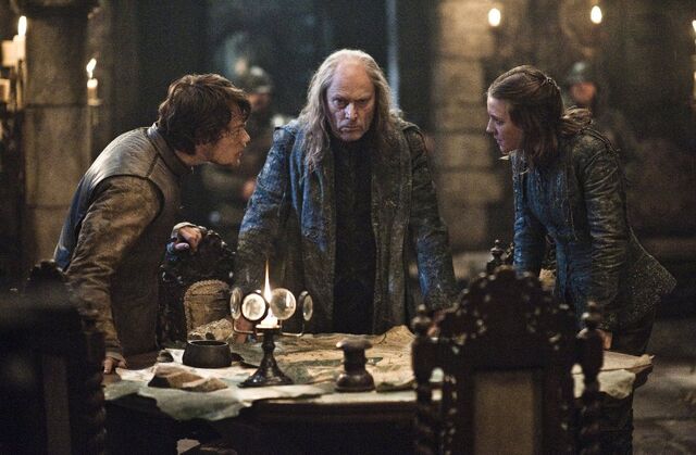 Archivo:Balon Theon y Asha HBO.jpg