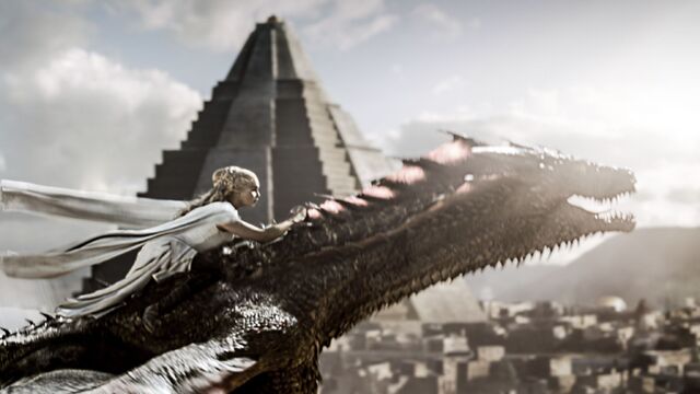 Archivo:Daenerys huye con Drogon HBO.jpg