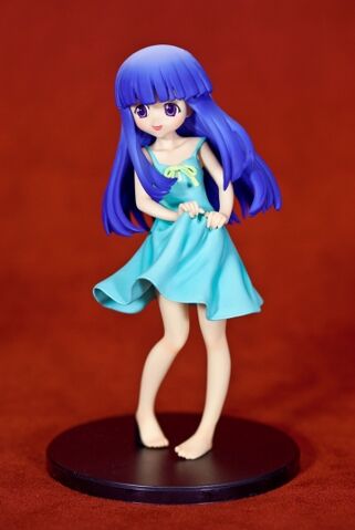 Datei:Rika Furude DX Figure - Banpresto.jpg