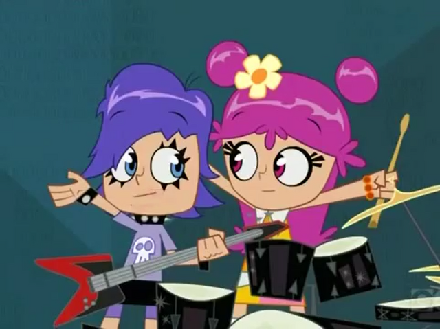 File:Ami and Yumi Smiling.png