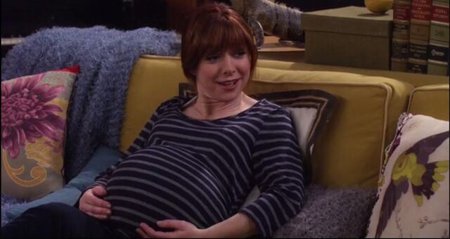File:2016 pregnant Lily.jpg