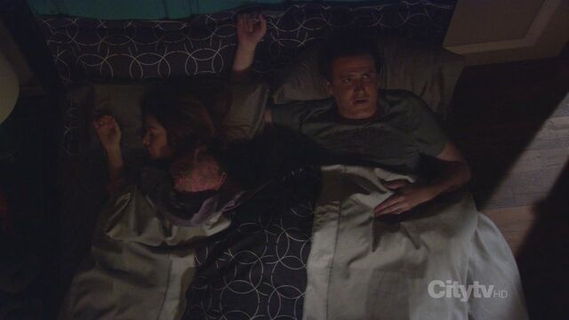 File:Twin-Beds 07.jpg