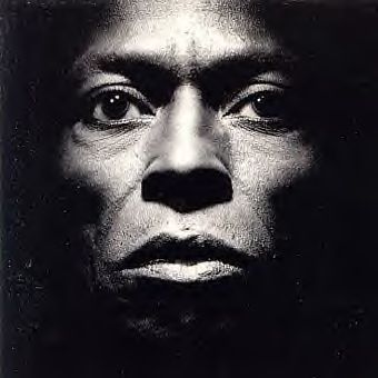 Miles Davis-Tutu (album cover)