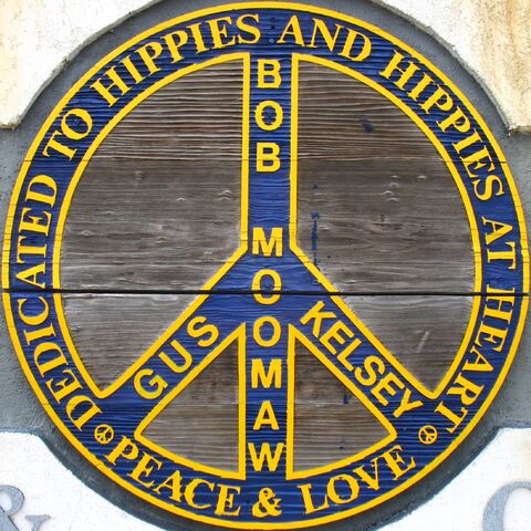 File:Hippie memorial peace sign.jpg
