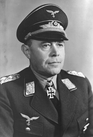 File:Albert Kesselring Lufftwaffe General.jpg