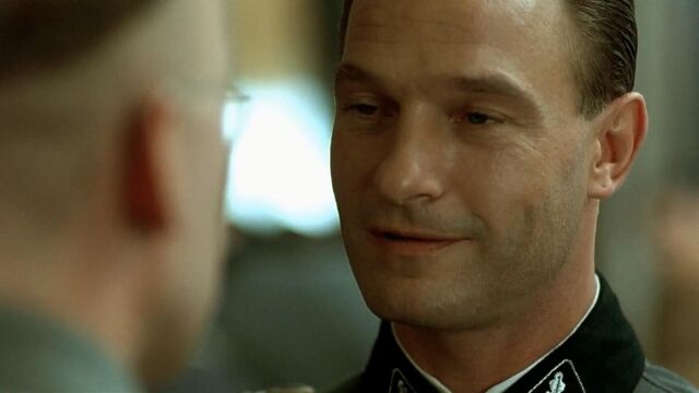 File:Fegel smirk.jpg