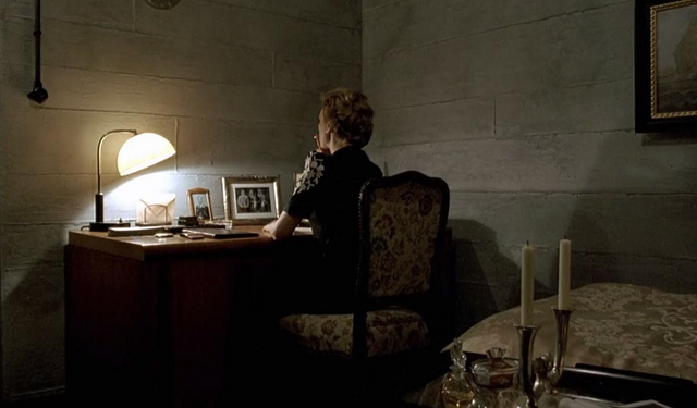 File:Magda writes a letter.png