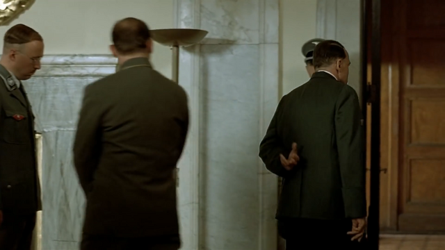 File:Hitler leaves.png