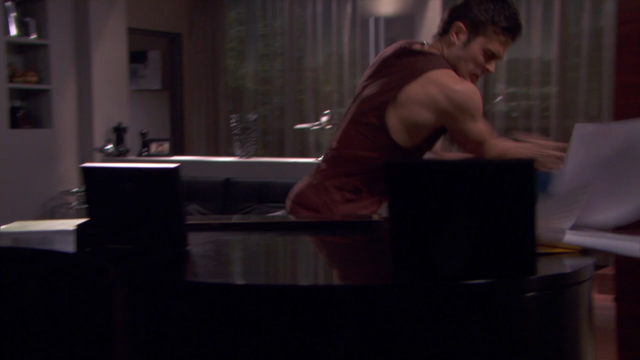 File:Eddieangry158.png