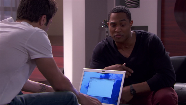 File:HH109 15 EddieJakelaptop.png
