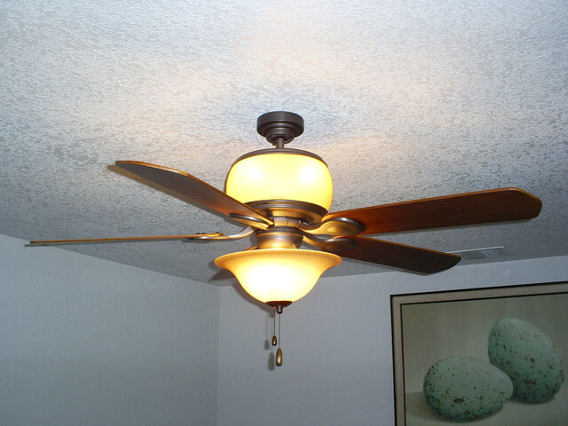 File:Ceiling fan-7676.jpg