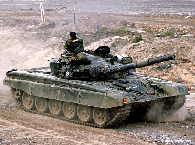 Archivo:Tanque ruso t-72.jpg