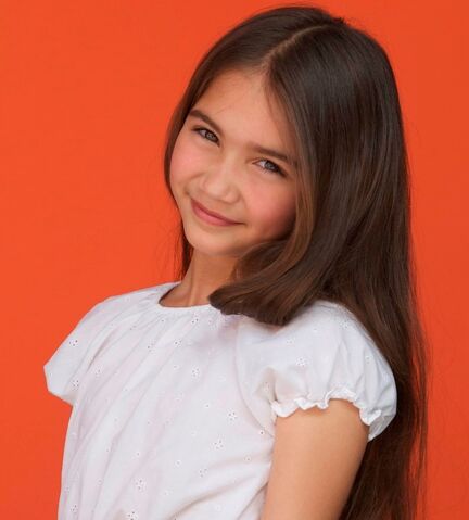 File:Young Lauren Prescott.jpg
