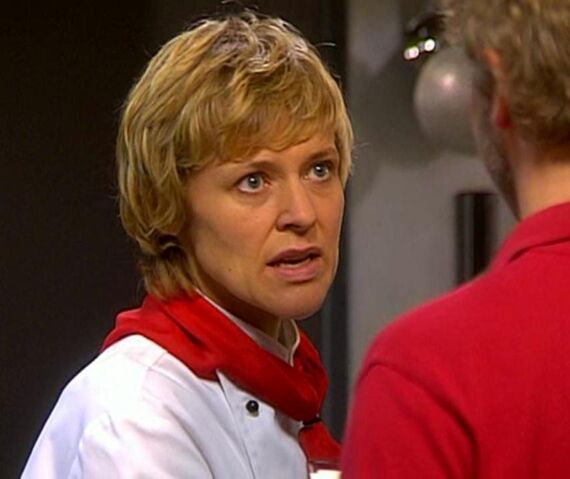 Fil:Marianne, sesong 15.jpg