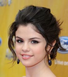 Selena-3