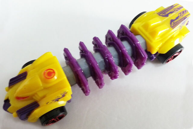 File:MMRoboWheelsYellow.jpg