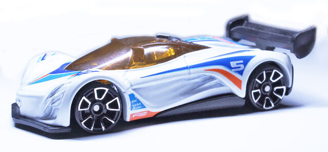 File:MazdaFuraiX6999.jpg