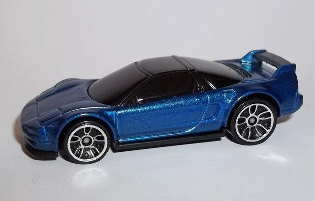 File:HW-2016-103-'90 Acura NSX-ThenAndNow.jpg