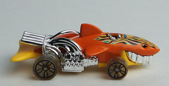 File:Sharkruiser 2013 Orange.jpg