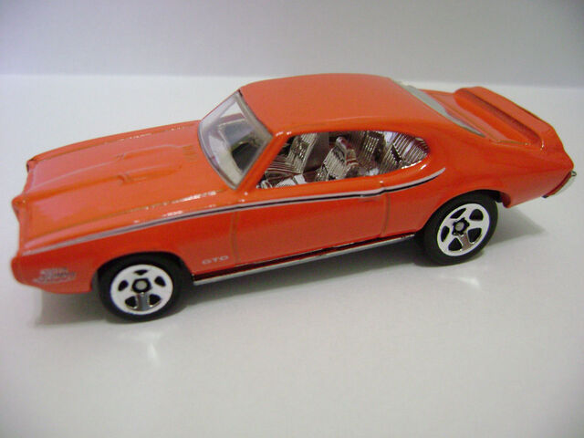 File:2006-'69 Pontiac GTO (orange).jpg