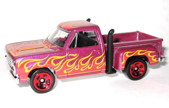 File:HW-2015-215-'78 Dodge.jpg